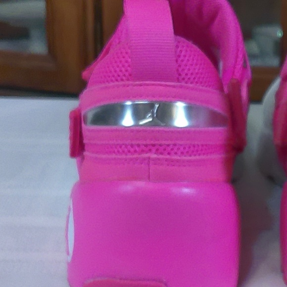 EUC Nike Air Jordan Runner LX Premium Heiress Woman's Sneakers Sz 8.5 COA Includ - Picture 10 of 13